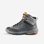 Scarpa da trekking Quechua MT100 in cuoio grigio con dettagli arancioni vista di lato
