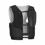 Gilet da trail Kiprun 900 Race nero visto davanti con le tasche frontali e le cinghie sul petto