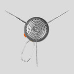 Bruciatore forato del fornellino Forclaz MT500 Compact visto dallalto con i tre supporti aperti