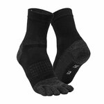 Calze a 5 dita Kiprun Run 900 viste di fronte con la trama traforata sul collo del piede