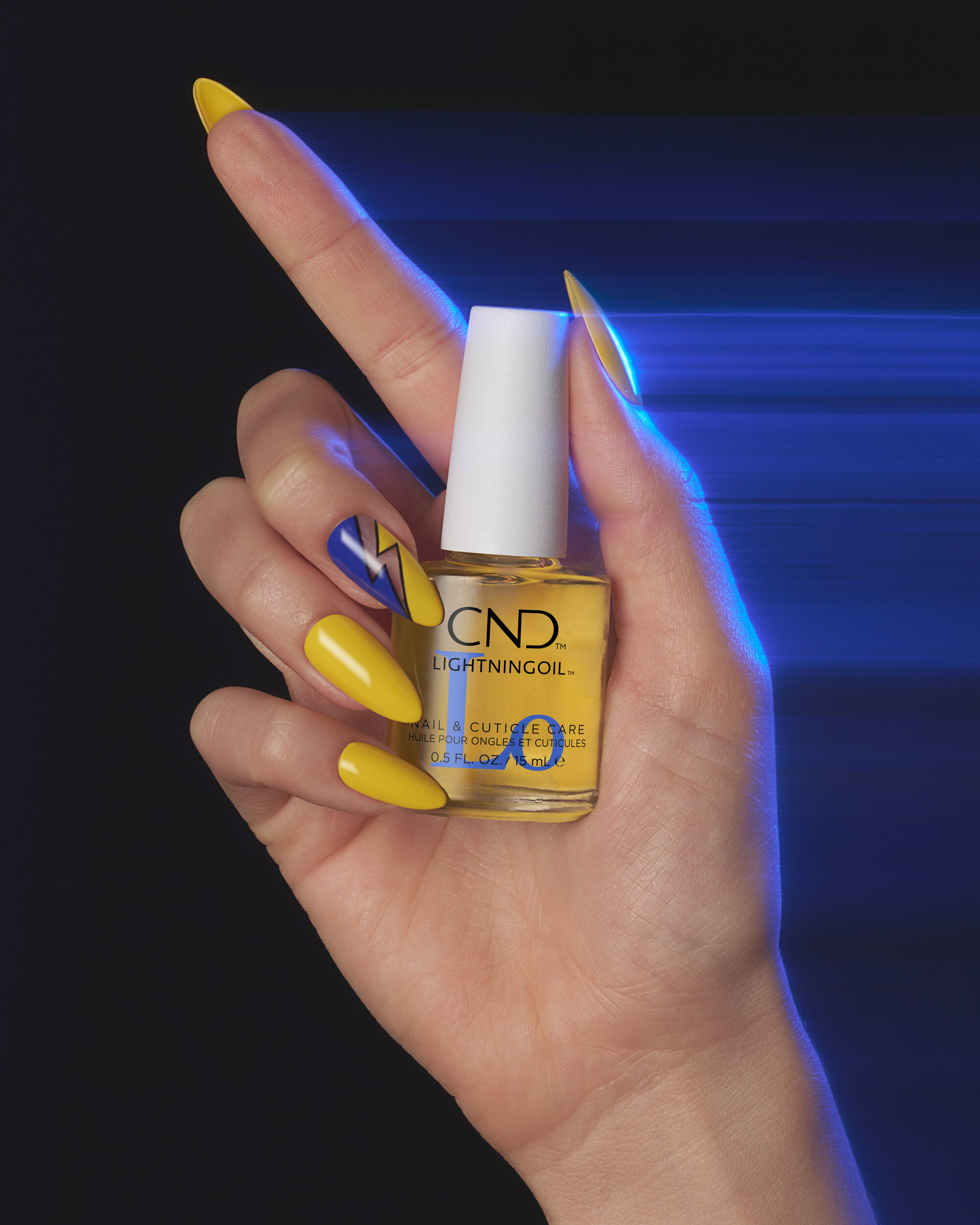01777 lightningoil 3000x3750px