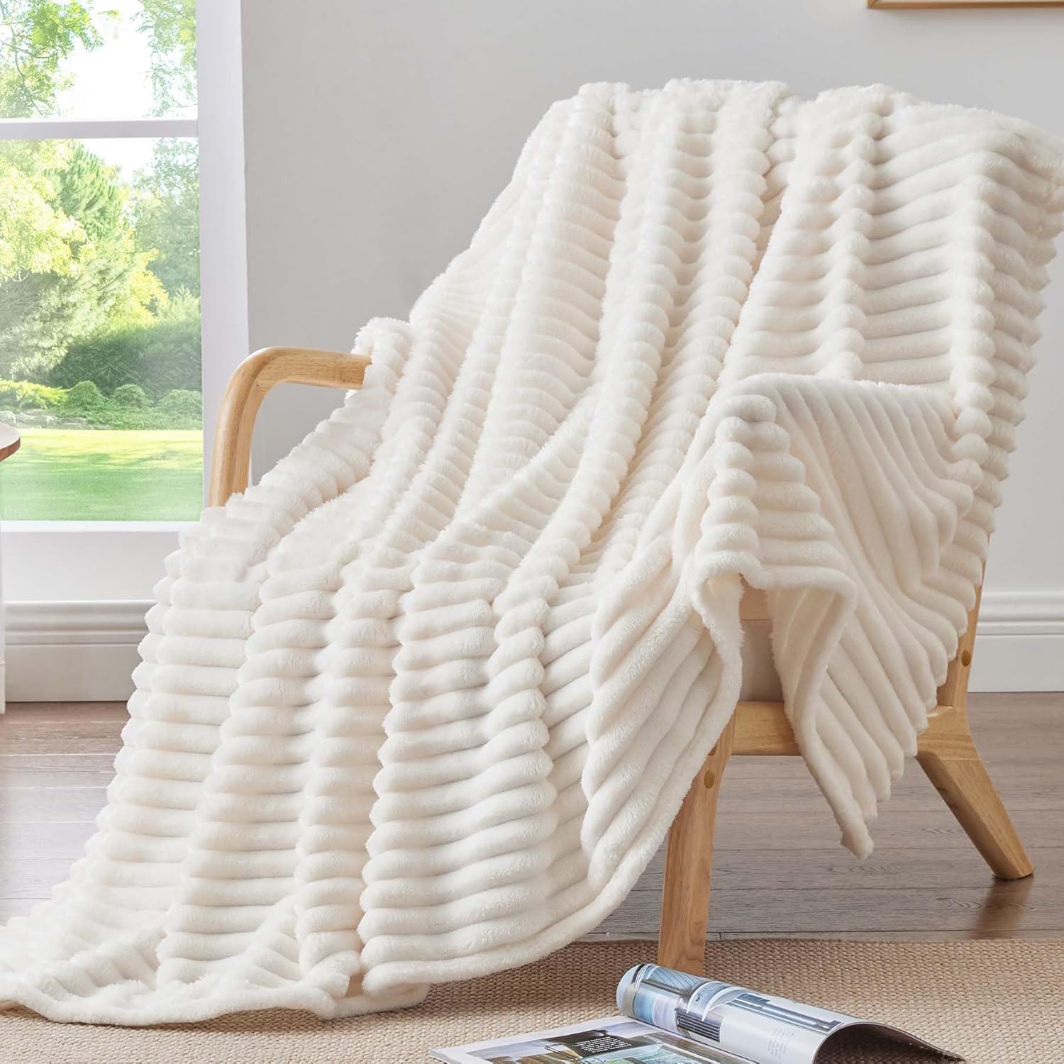 BEDELITE Kuscheldecke Flauschig Deko Decke für Sofa, Cremeweiß, 125x150 Cremeweiß 125 x 150 cm 8