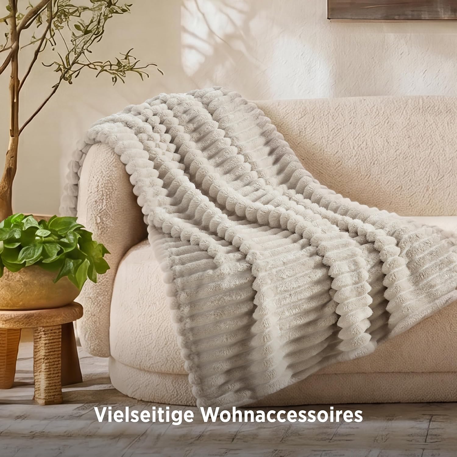 BEDSURE Kuscheldecke 150x200 Zimmer Deko - Tagesdecke, Beige 10-beige 150 x 200 cm 4