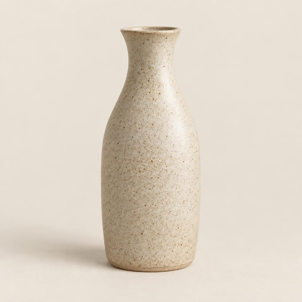 Carafe en grès brut moucheté, faite main à Nice