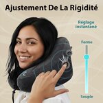 Voyageuse réglant la fermeté de loreiller gonflable