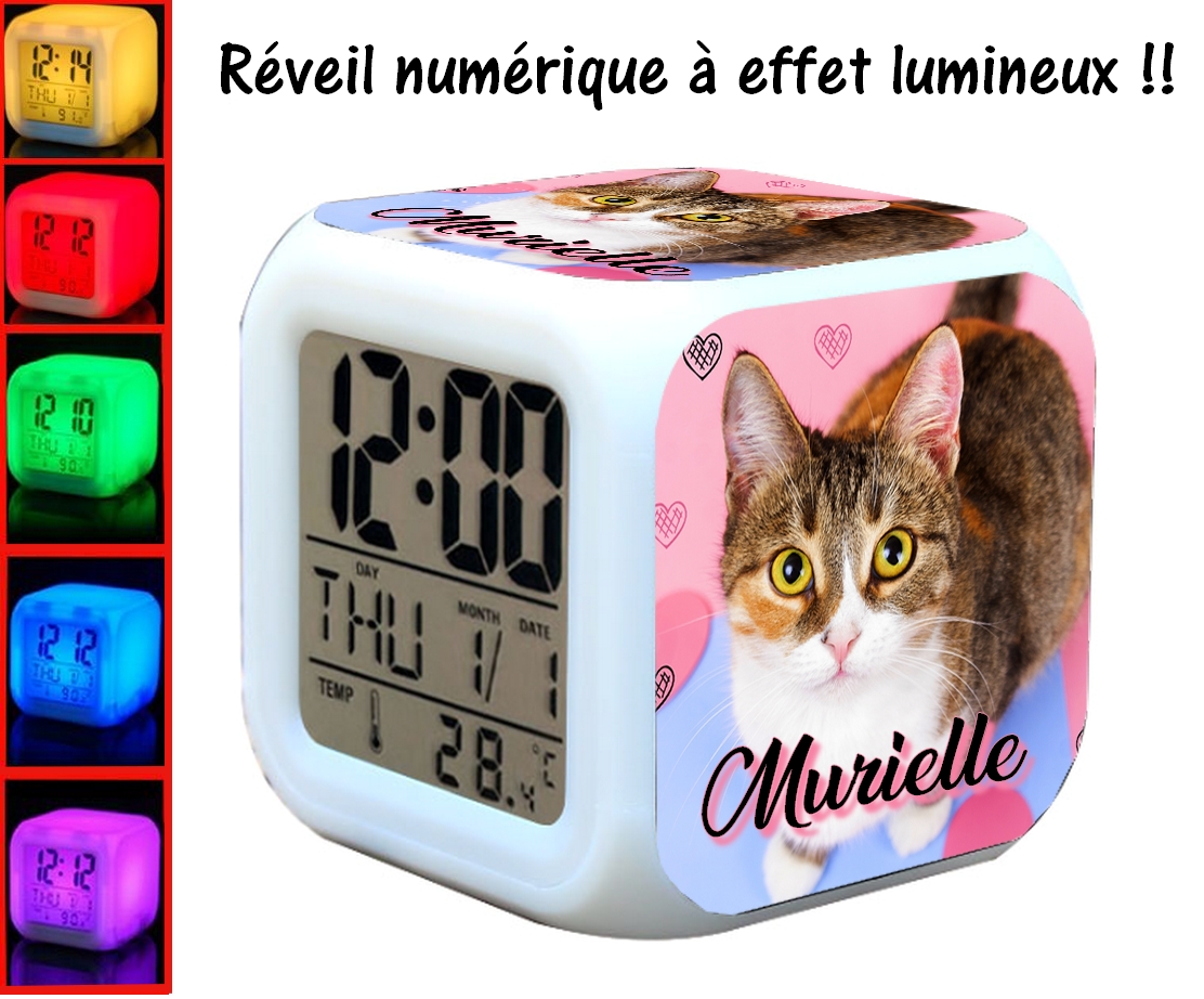 Reveil Cube A Effet Lumineux Chat Chaton Personnalise Avec Prenom Deco Reveil Mimi Cadeau