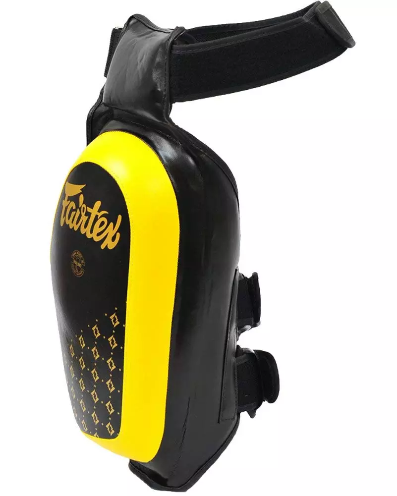 protege_cuisse_fairtex_tp4_noir_jaune