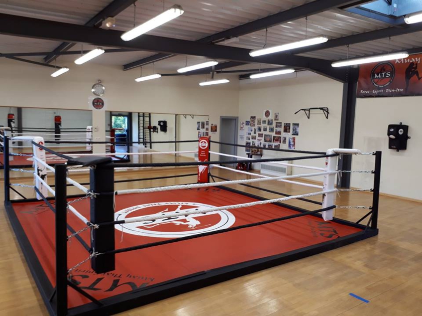 ring-de-boxe-podium-10-cm