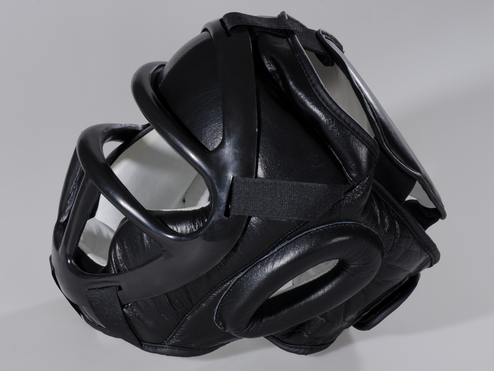 casque-de-boxe-avec-visiere-kwon