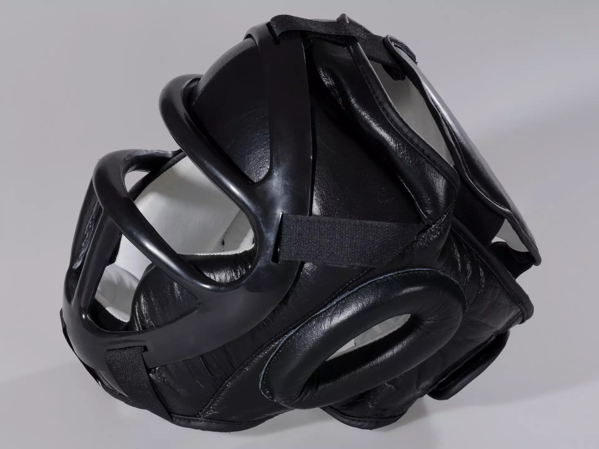 casque-de-boxe-avec-visiere-kwon
