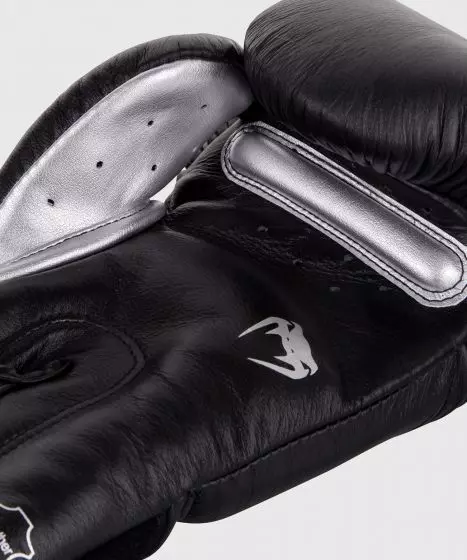 gant-de-boxe-giant-venum-noir-argent