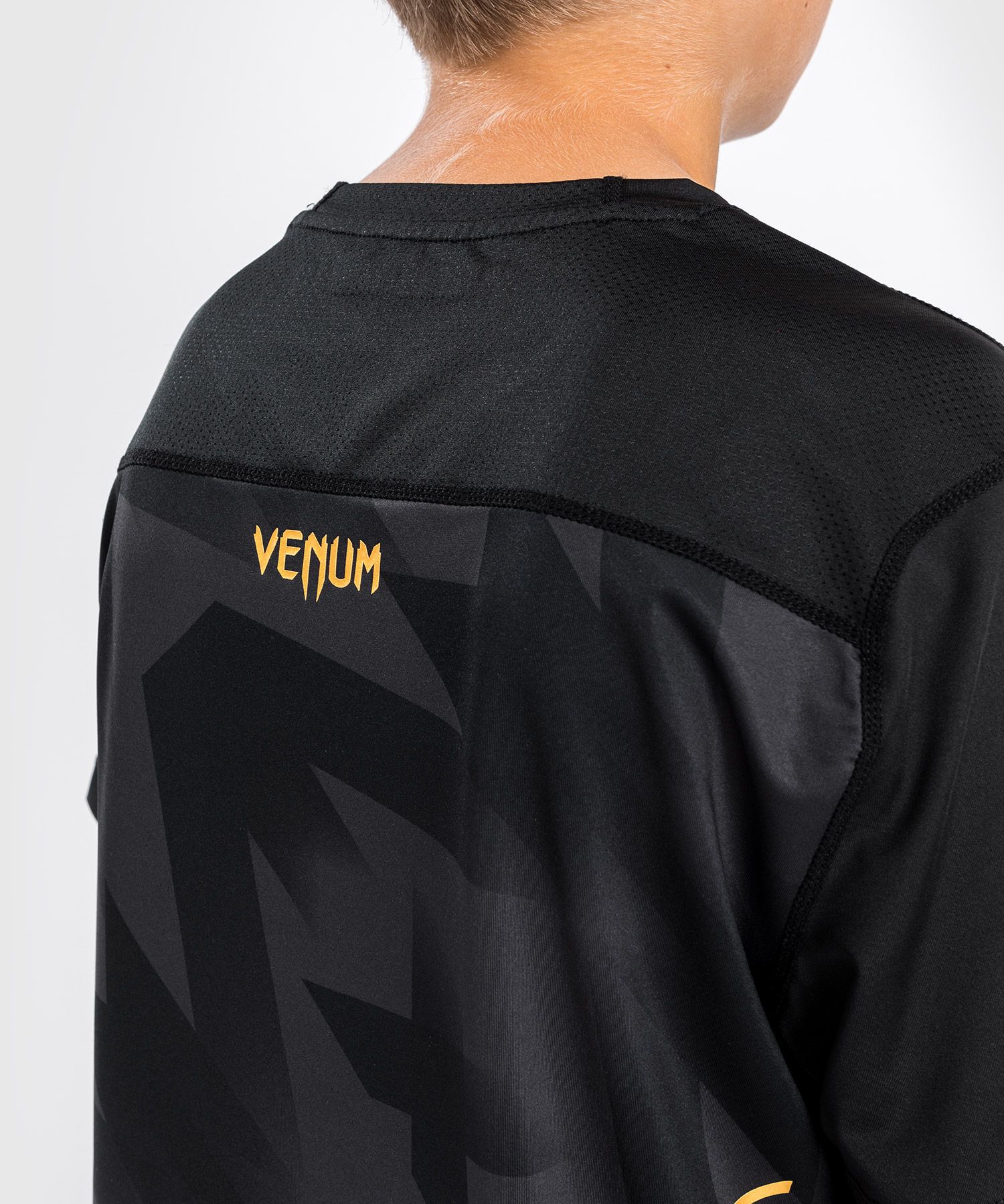 tee-shirt-enfant-venum