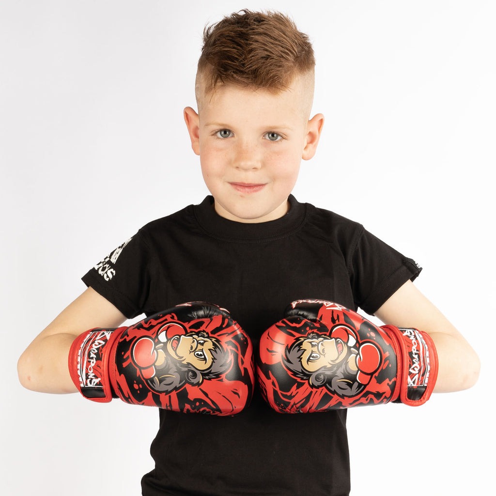 gants-de-boxe-enfant-garcon-rouge-noir-8weapons