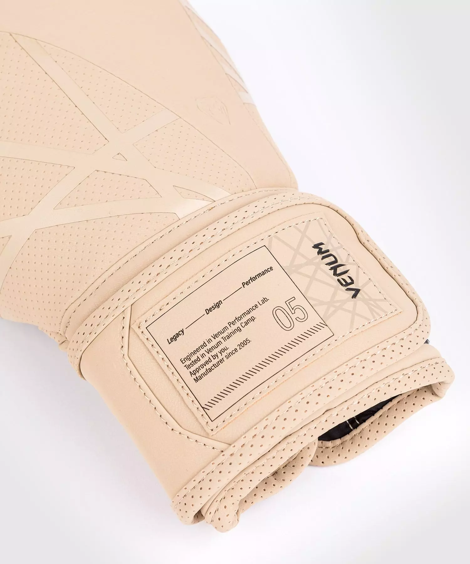 gant-boxe-venum-tecmo-noir-beige