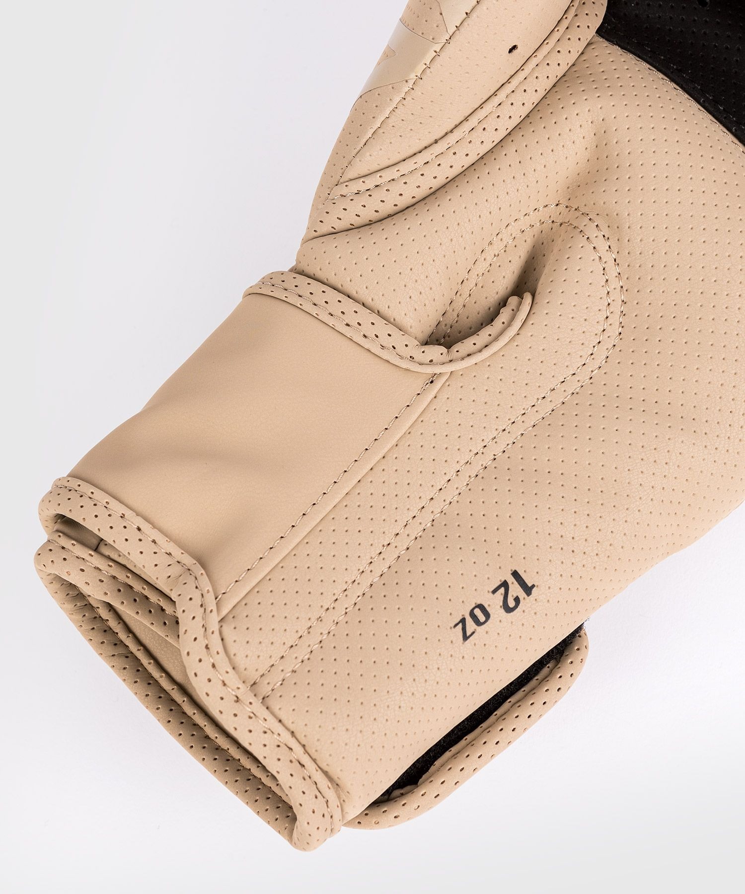 gant-de-boxe-venum-tecmo-beige