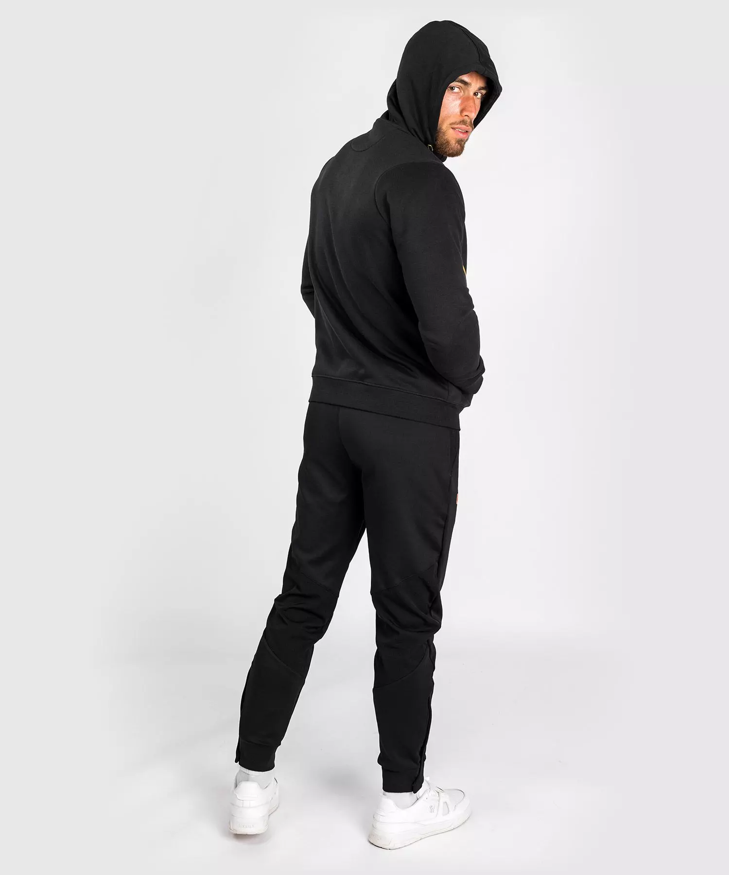 sweat-ufc-venum-zippe-a-capuche-noir