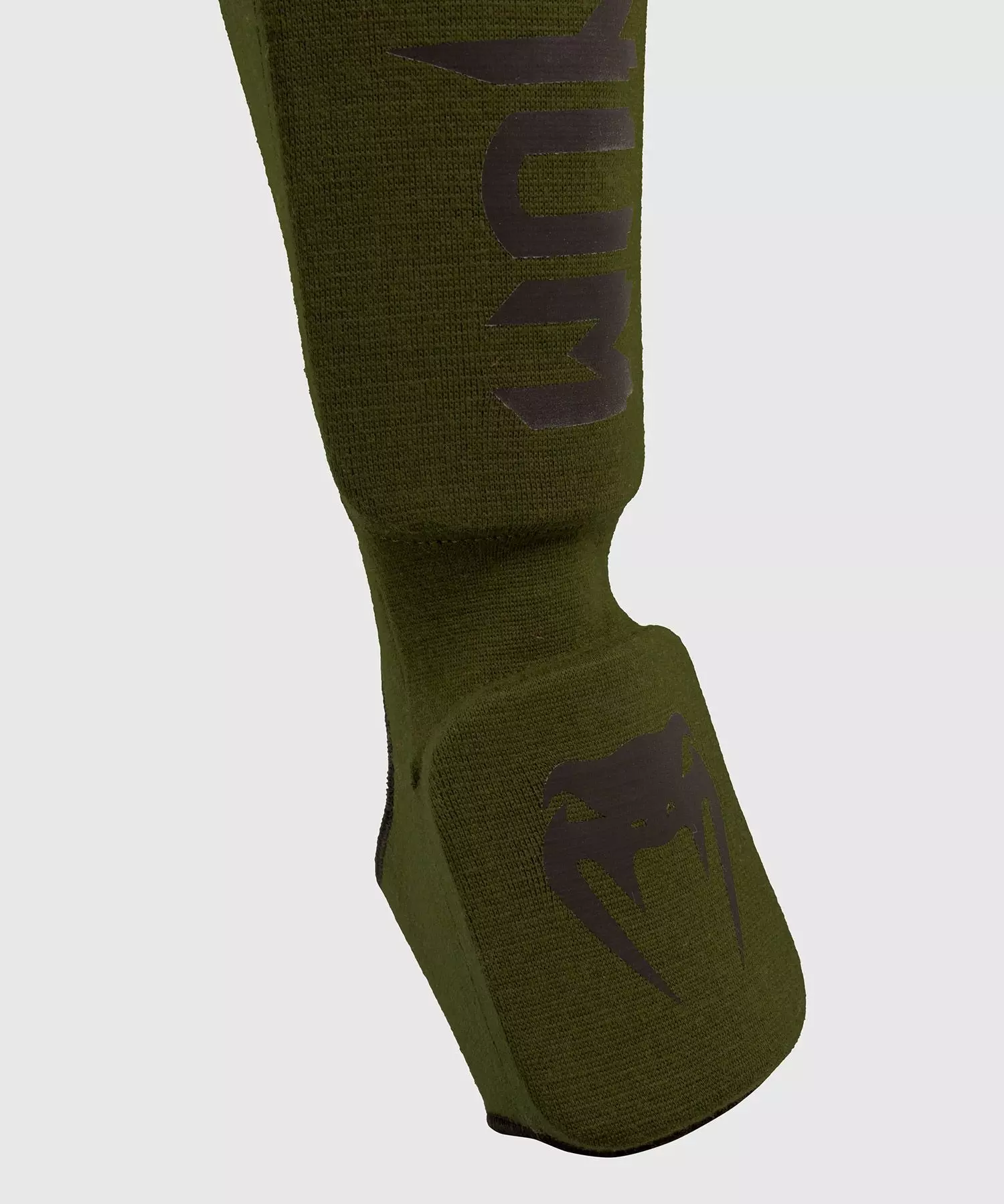 protege-tibia-venum-kaki