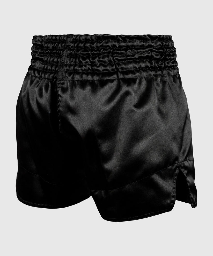 short-de-boxe-thai-classic-venum-noir-blanc