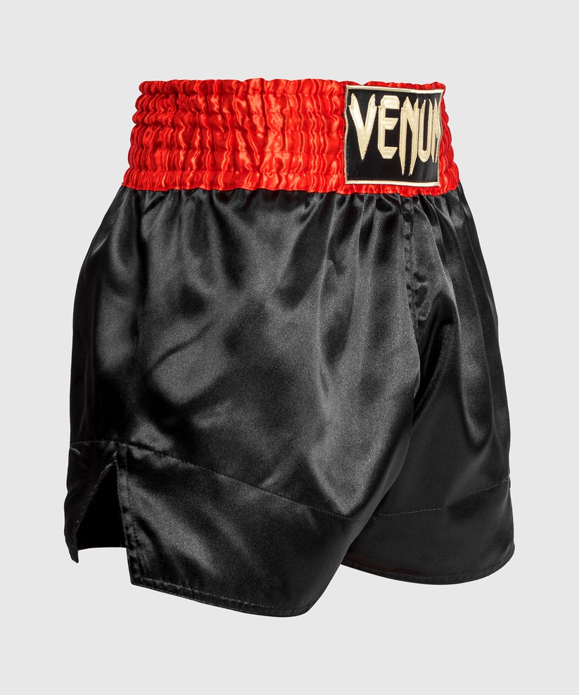 short-de-boxe-thai-noir-rouge-venum