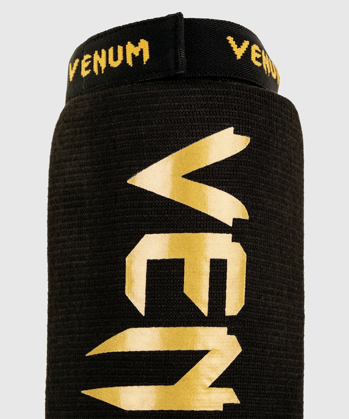 protege-tibia-venum-kontact-or