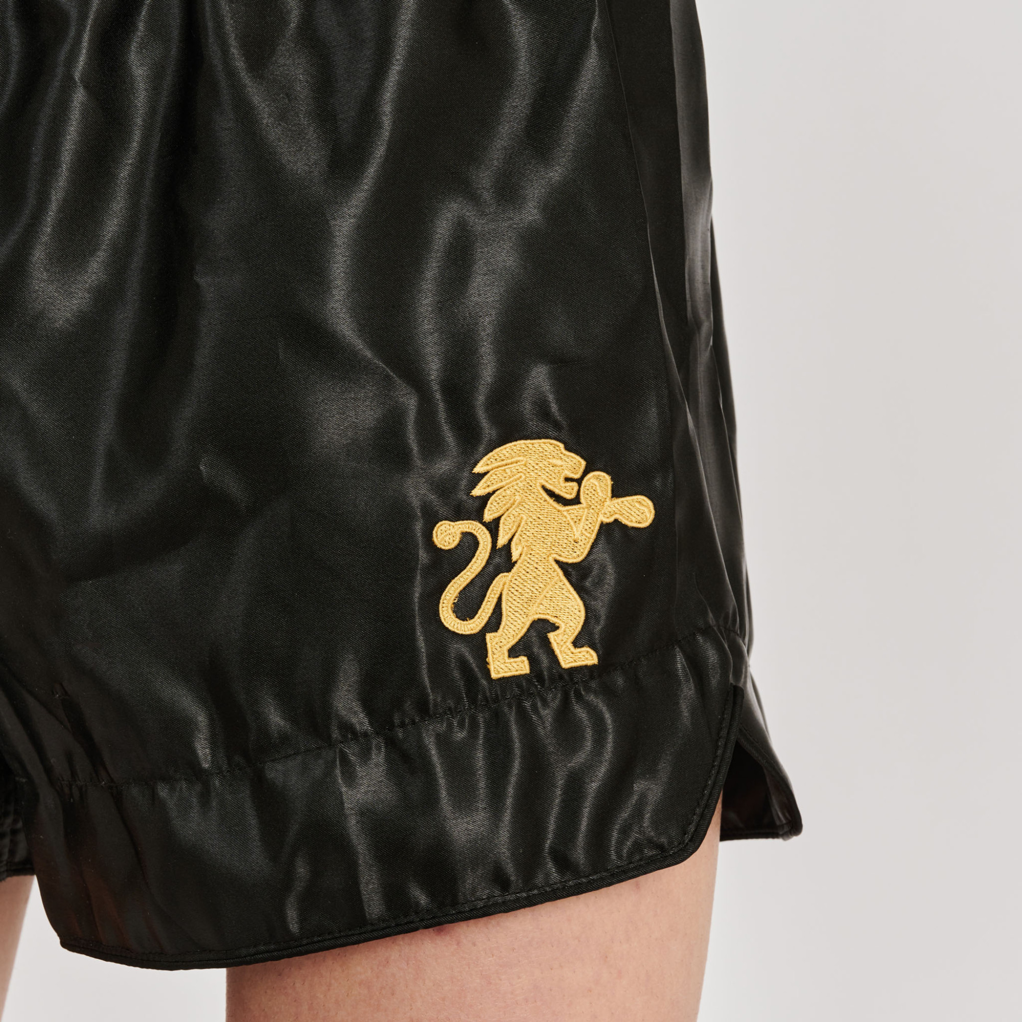 short-de-boxe-thai-leone-classic-noir
