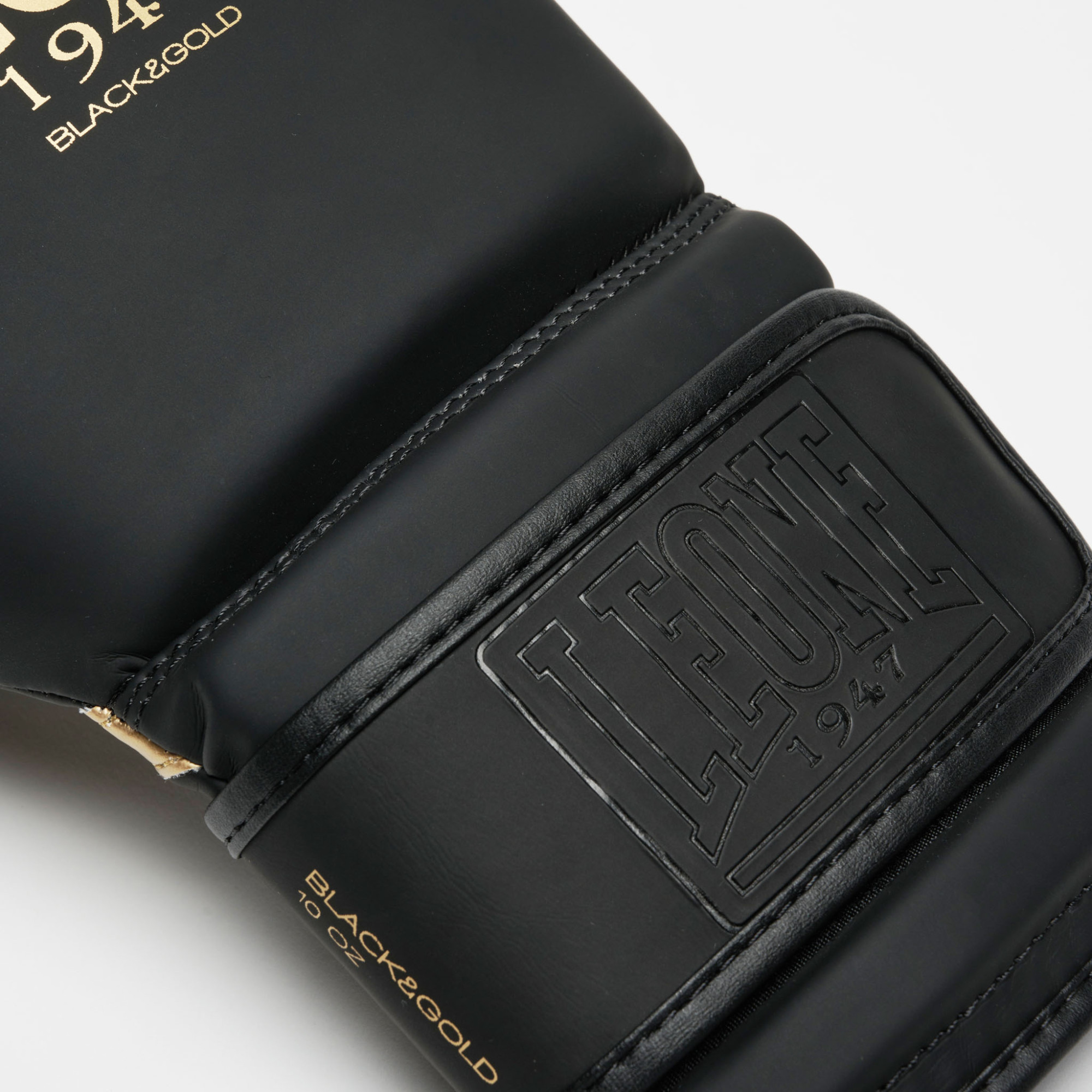 gant-de-boxe-leone-noir-or