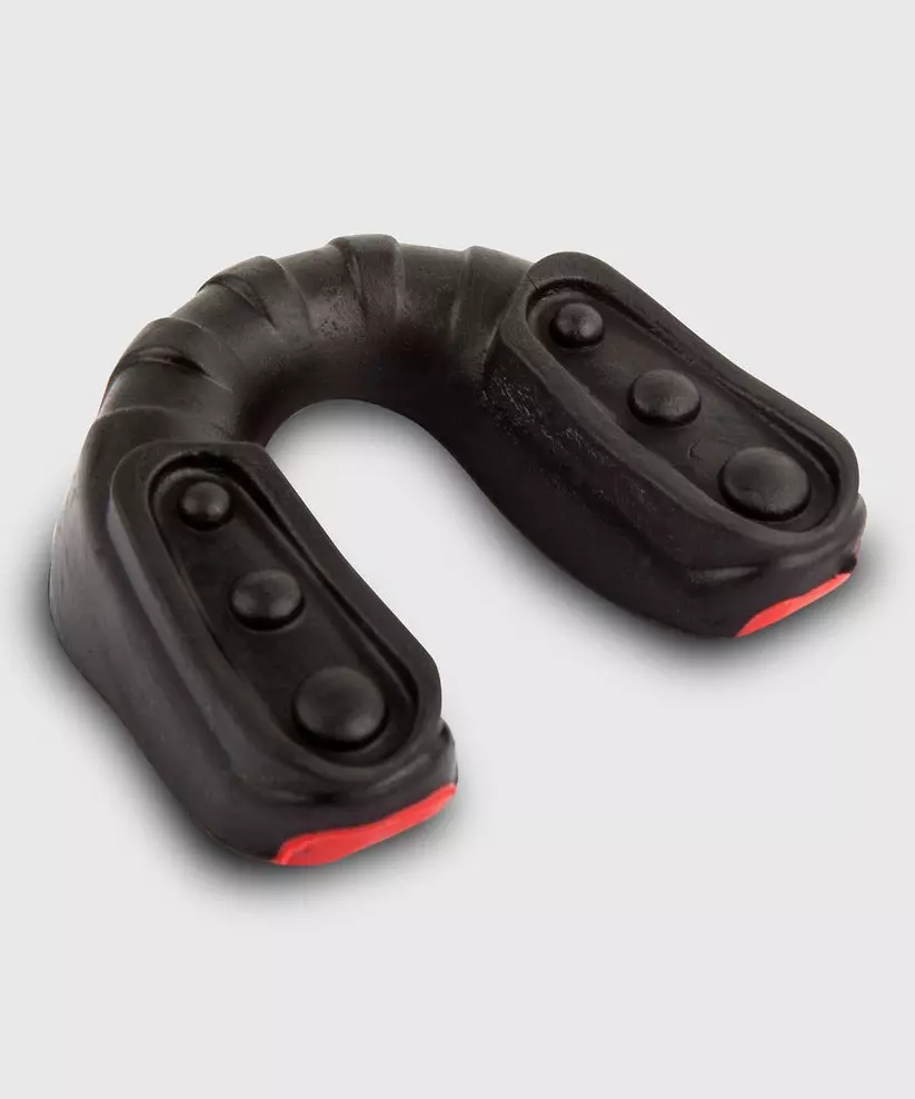 protege-dents-boxe-enfant-noir-rouge