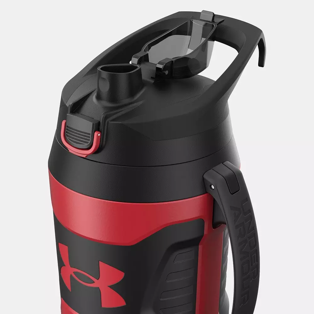 gourde-rouge-playmaker-under-armor-1900