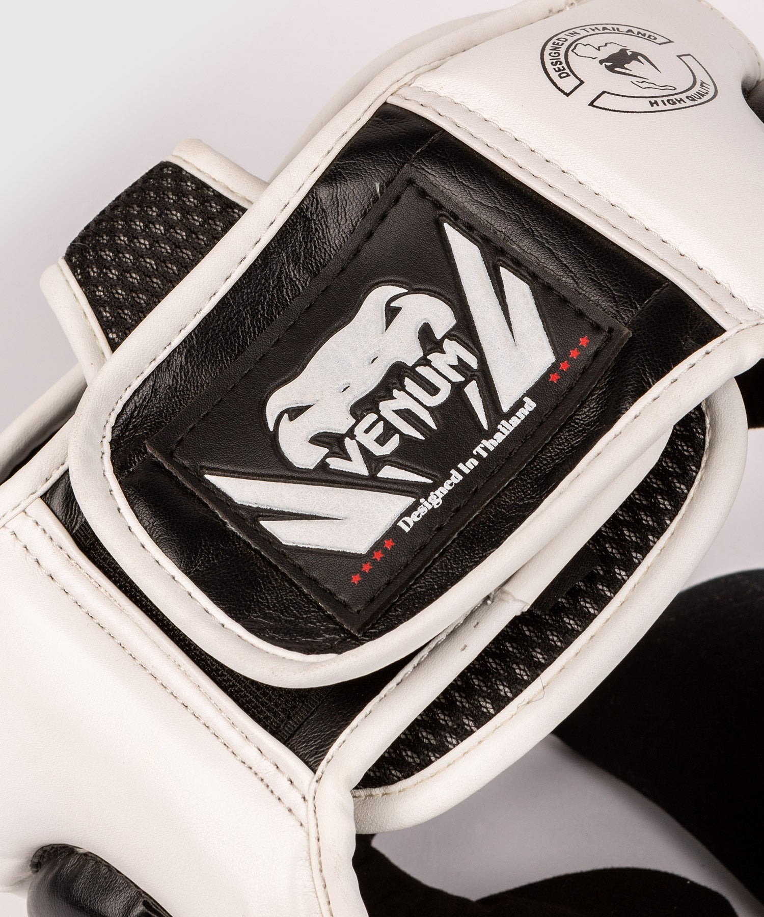casque-pour-la-boxe-challenger-kid-venum-noir-blanc