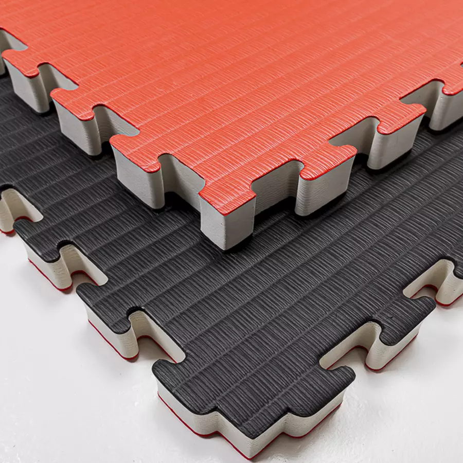 Tatamis puzzle 4 cm Rouge - Noir finition paille de riz