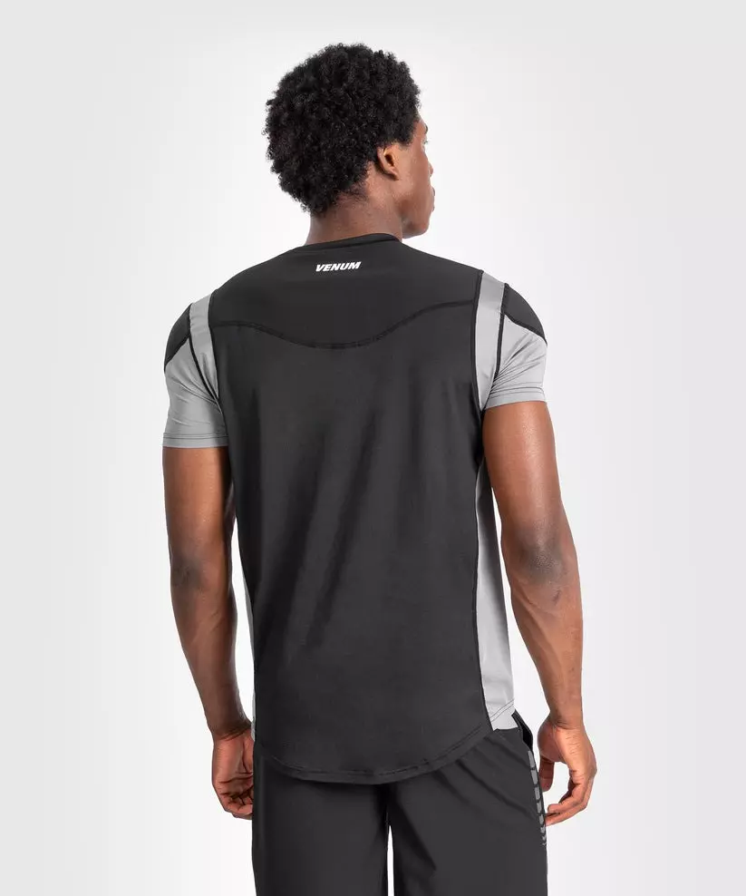 t-shirt-dry-tech-manche-courtes-homme-venum-tempest-noir-gris