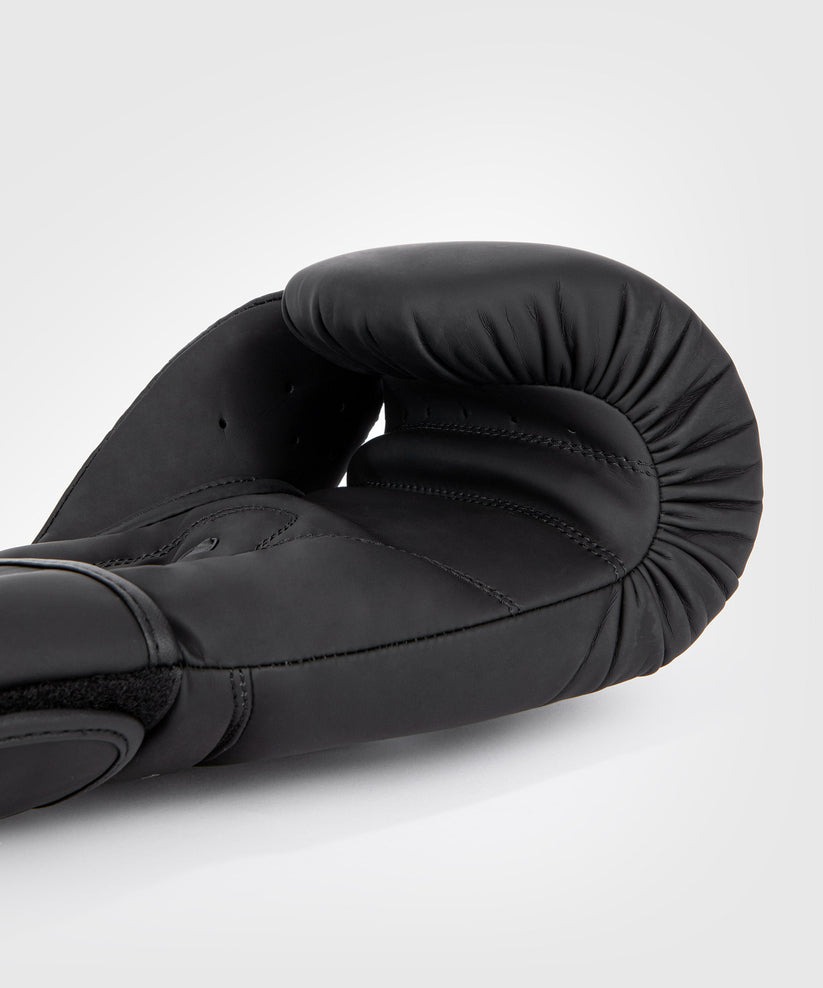 gants-de-boxe-contender-noir-blanc-venum