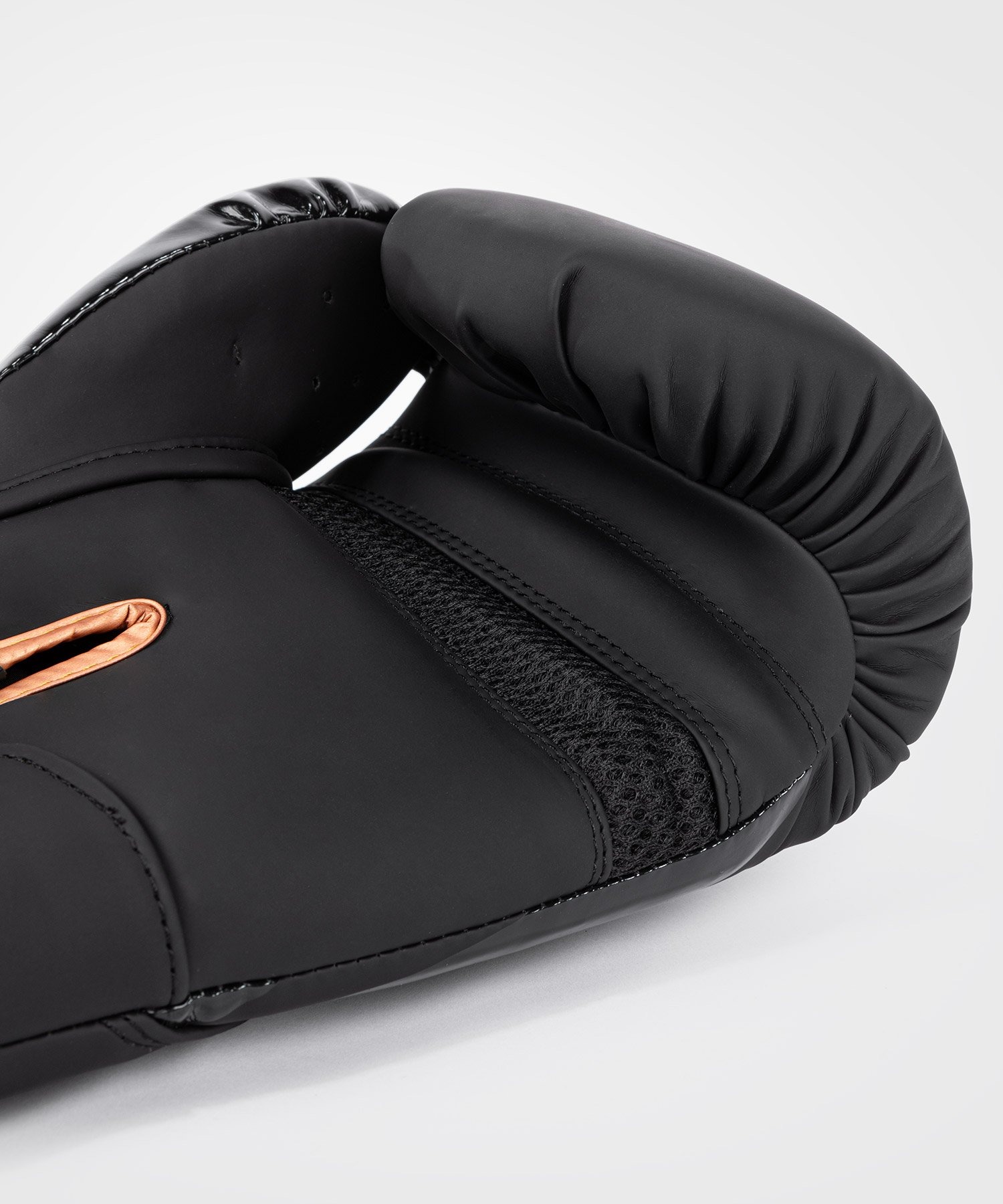 gants-de-boxe-challenger-bronze-venum