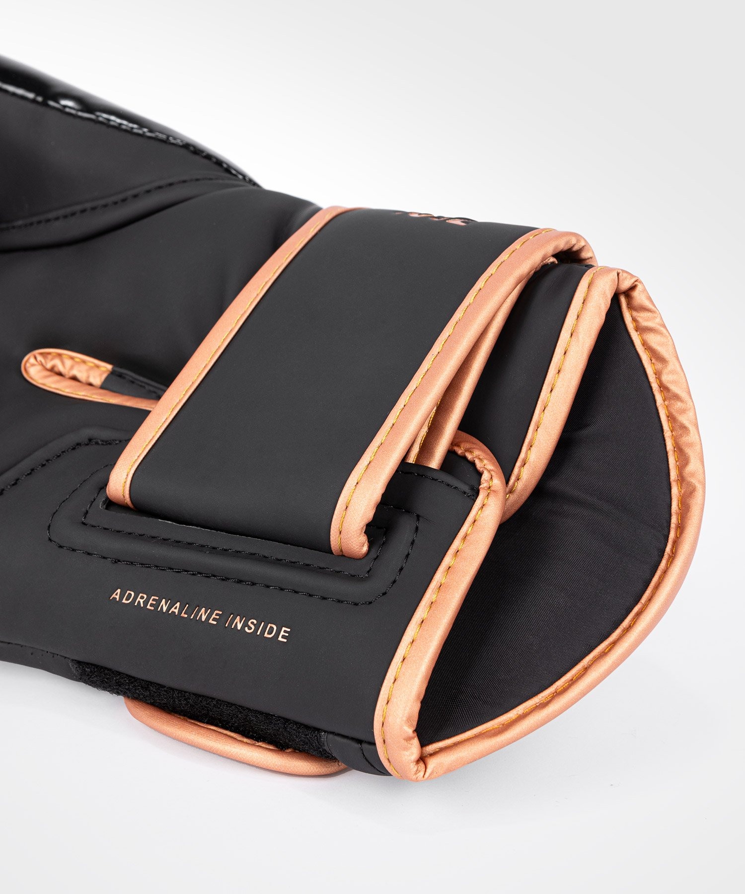 gant-boxe-challenger-black-bronze-venum