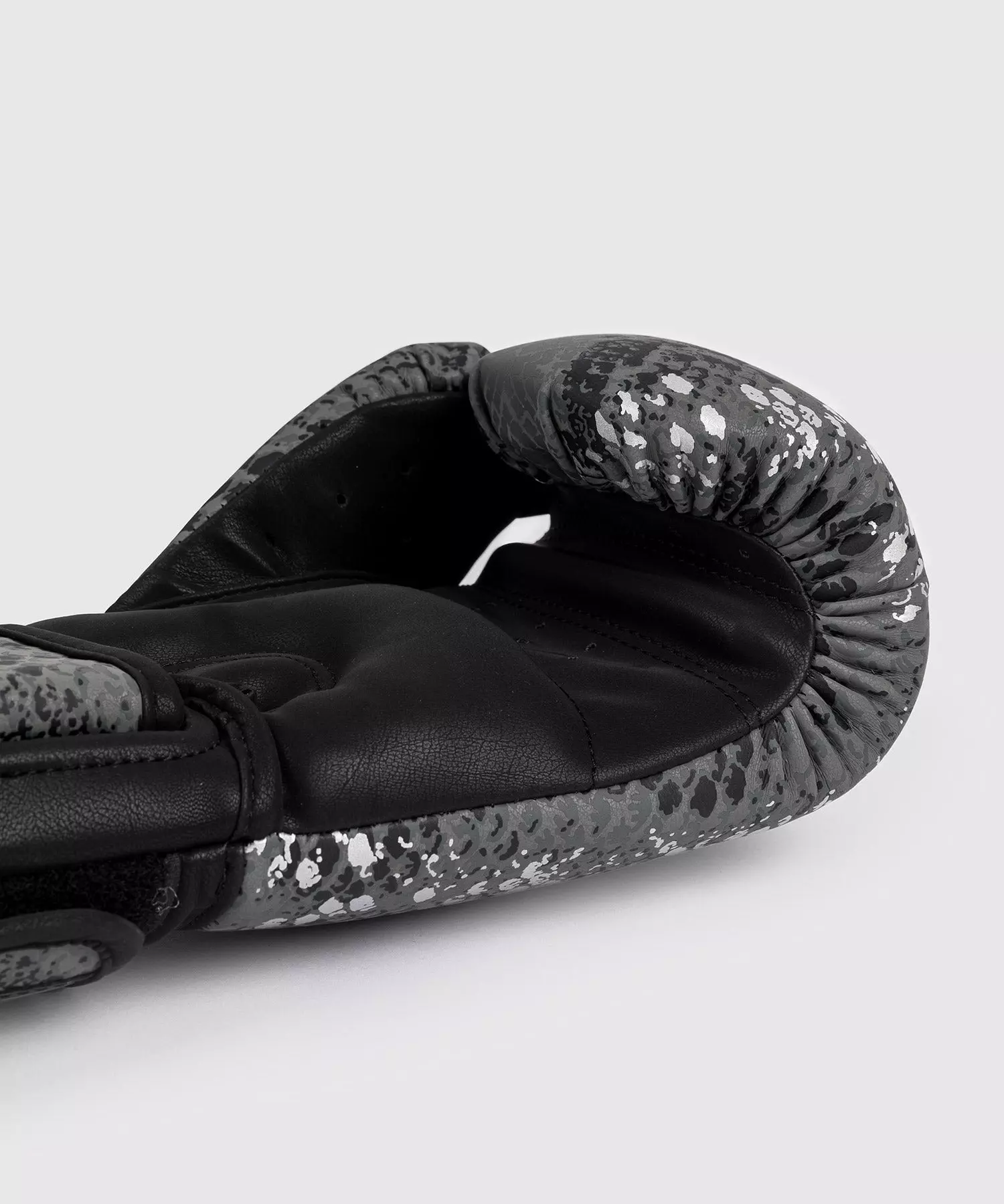 gant-boxe-venum-amazonia-gris