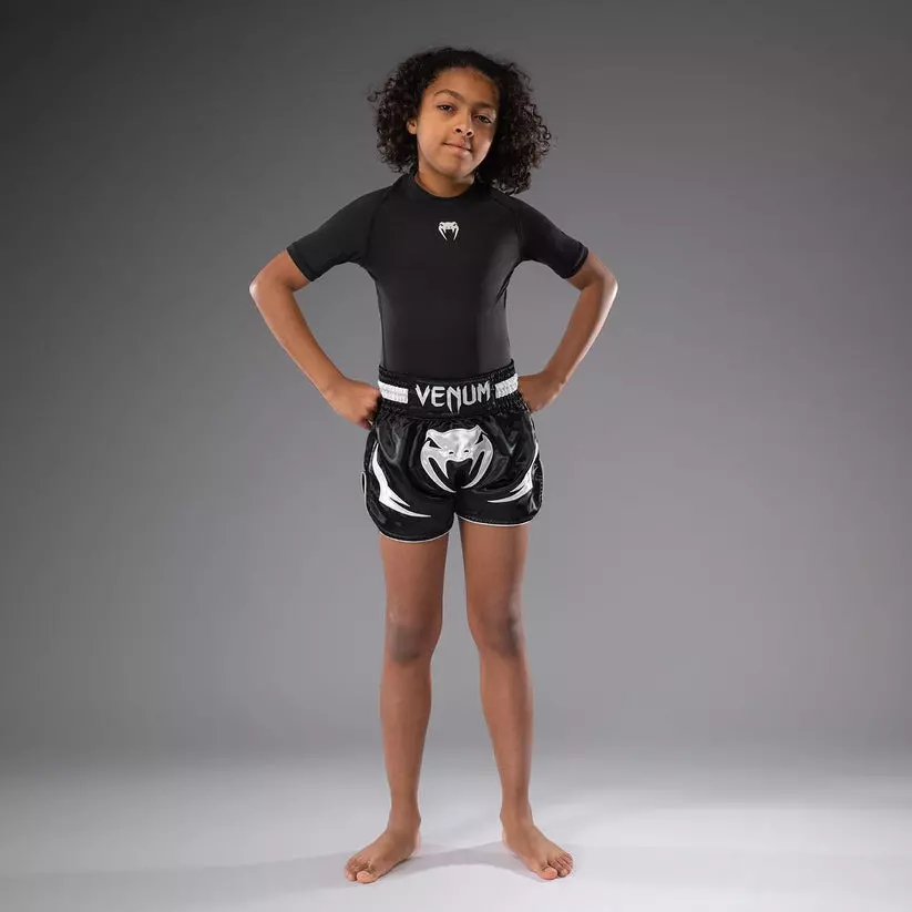 short-boxe-enfant-venum-inferno-noir-blanc