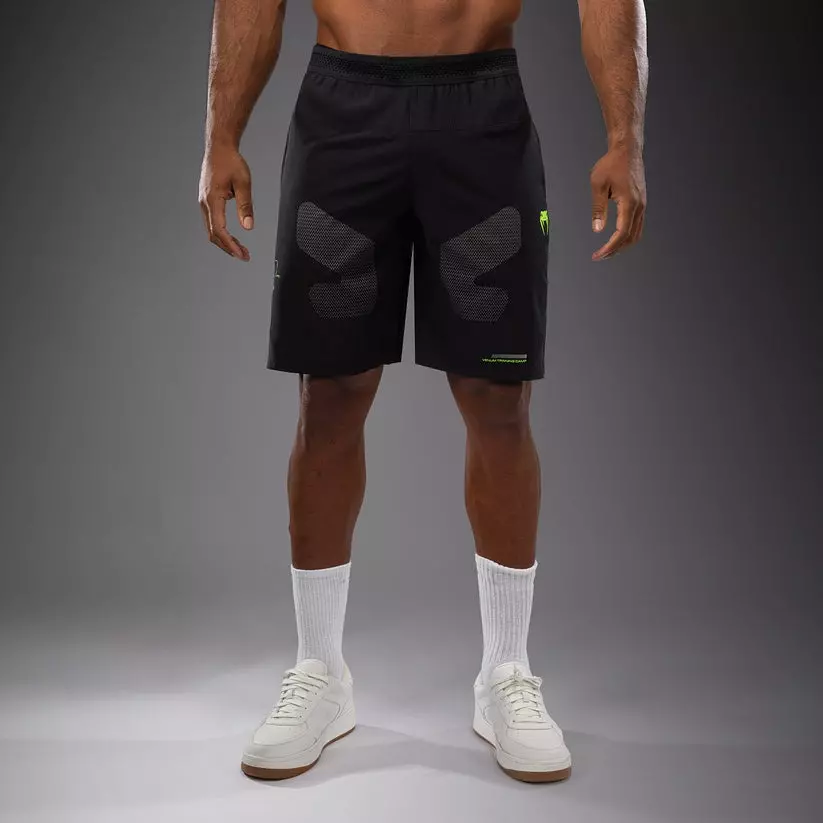 short-d-entrainement-training-camp-venum-noir-vert-fluo