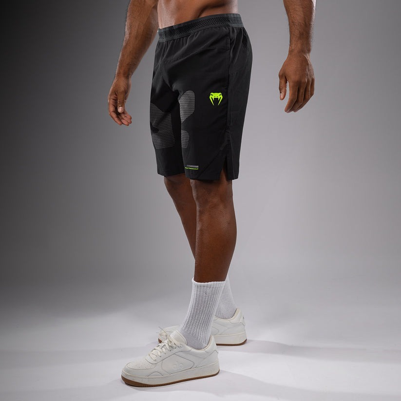 short-entrainement-training-camp-venum-noir-vert-fluo