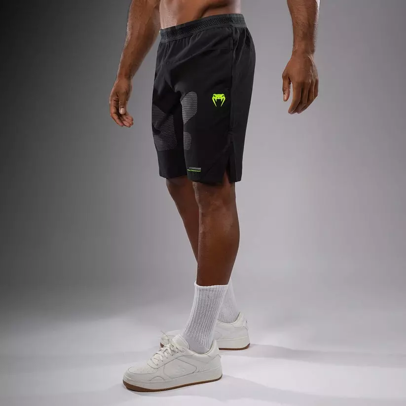 short-entrainement-training-camp-venum-noir-vert-fluo