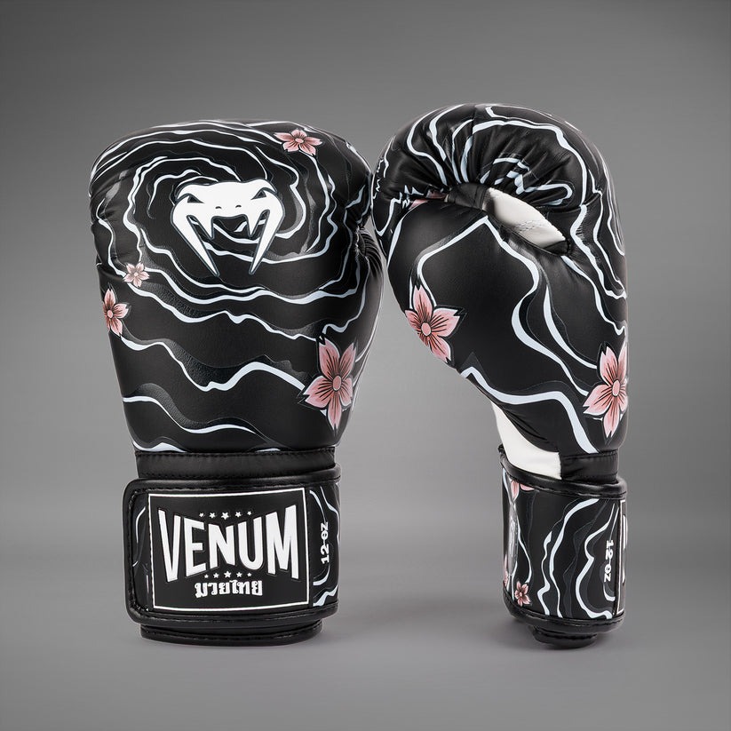 gants-de-boxe-venum-x-tawanchay-noir