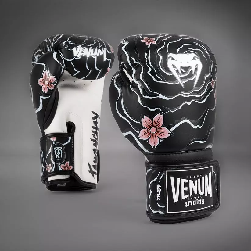 gant-de-boxe-venum-x-tawanchay-noir