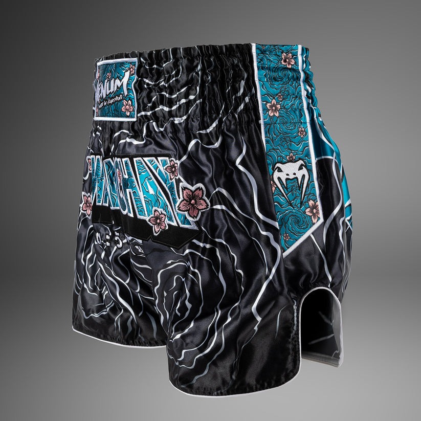 short-de-boxe-kick-venum-tawanchay-noir