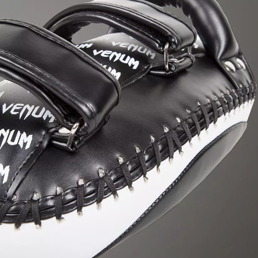 paos-venum-ligt-noir-blanc