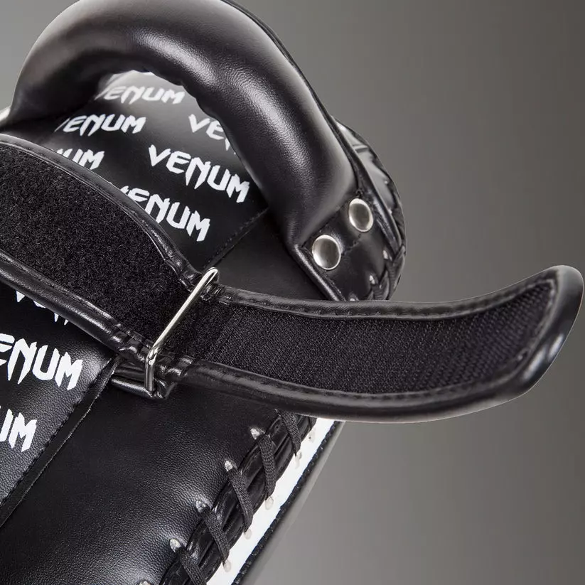 pao-boxe-light-venum-noir-blanc