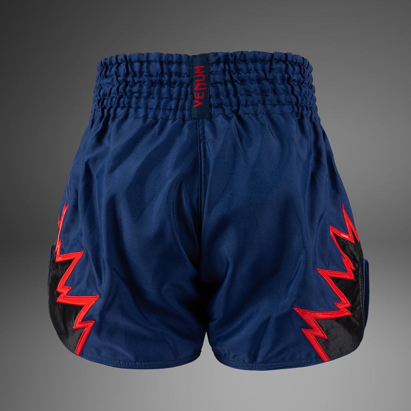 short-boxe-thai-venum-inferno-bleu-royal-rouge-noir