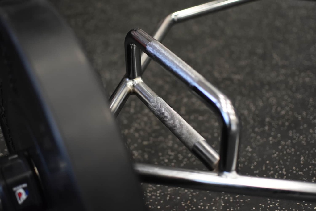 trap-bar-dead-lift-fitandrack