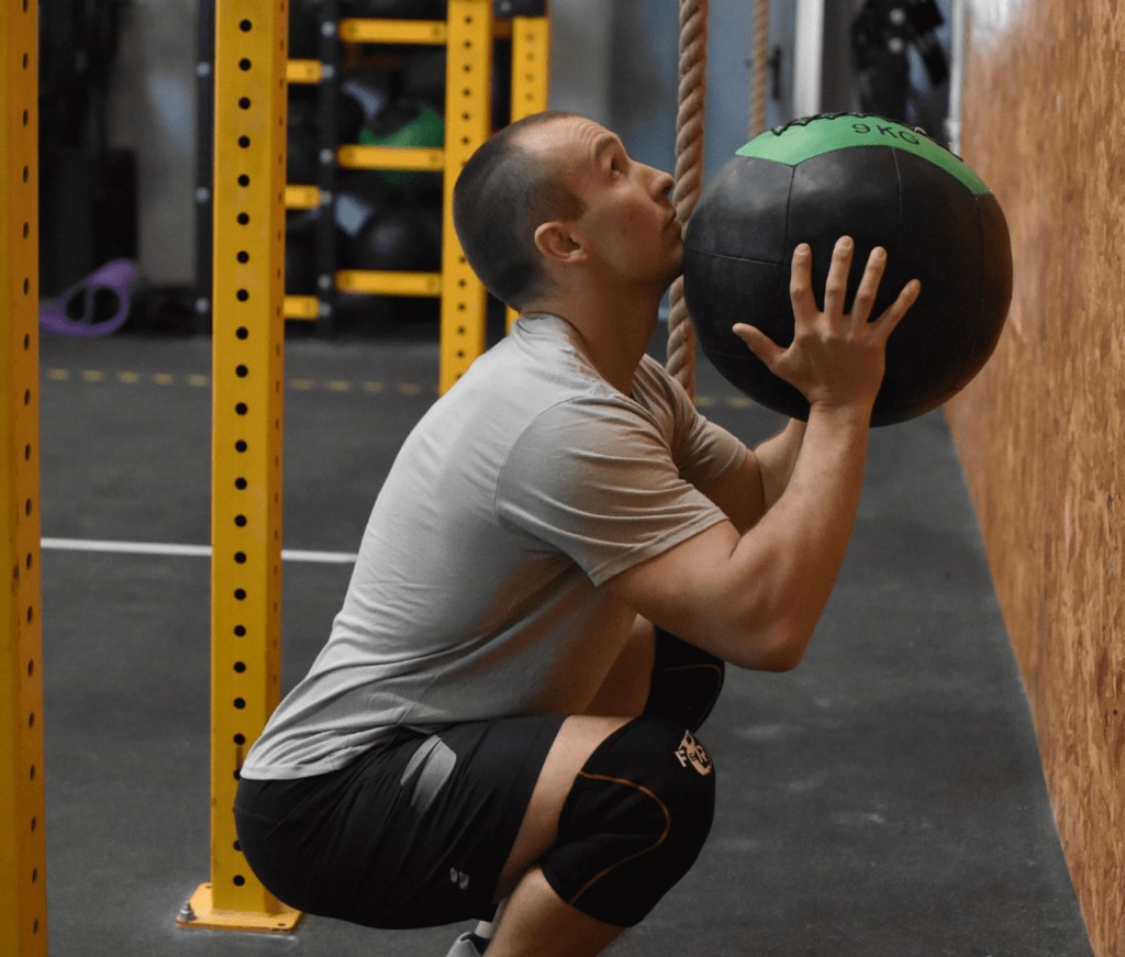 wall-ball-fitand-rack-9kg
