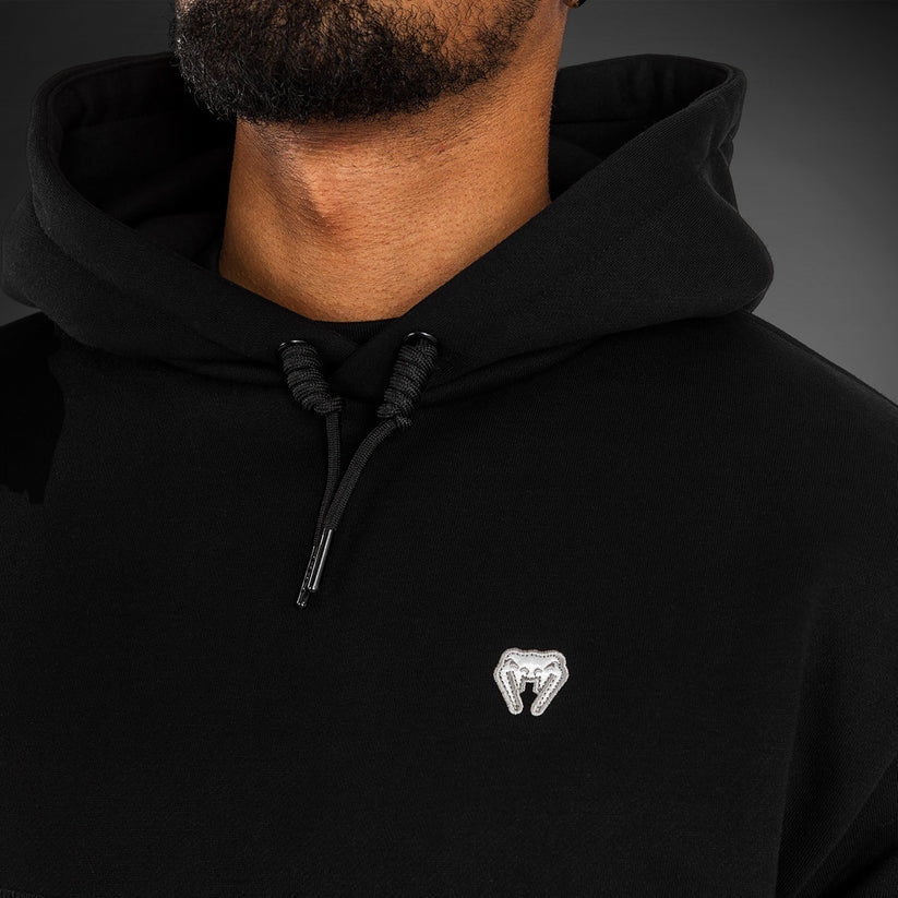 sweata-capuche-venum-silent-power-noir