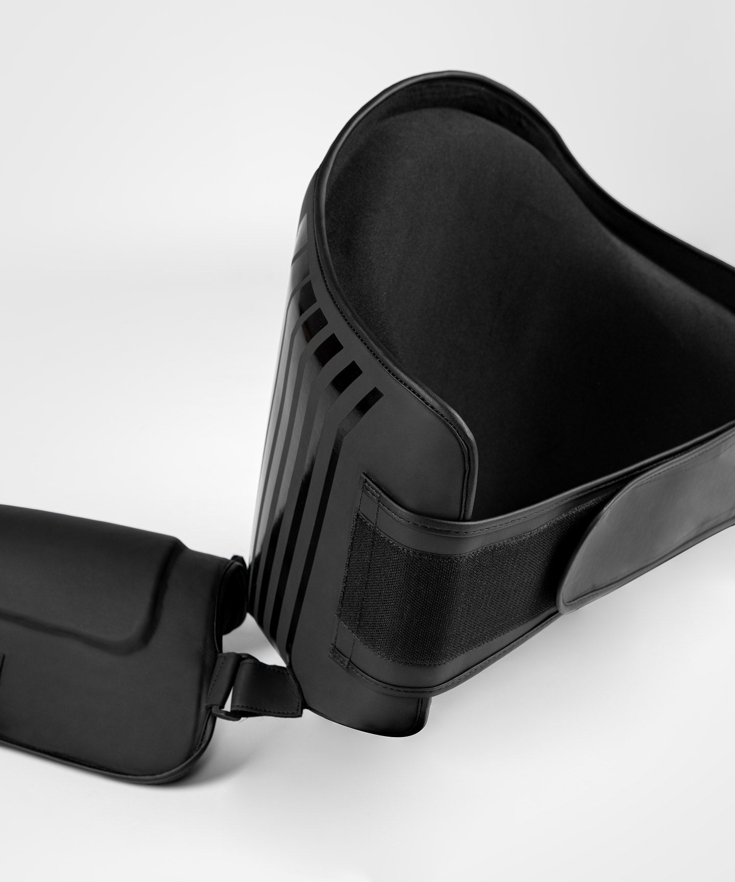 ceinture-protection-noire-blanc-venum