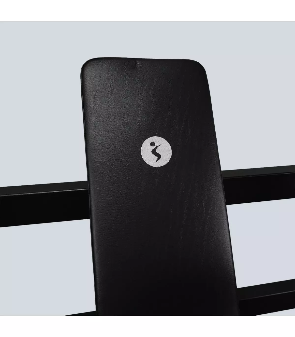 sveltus-press-iso-lateral-wide-chest